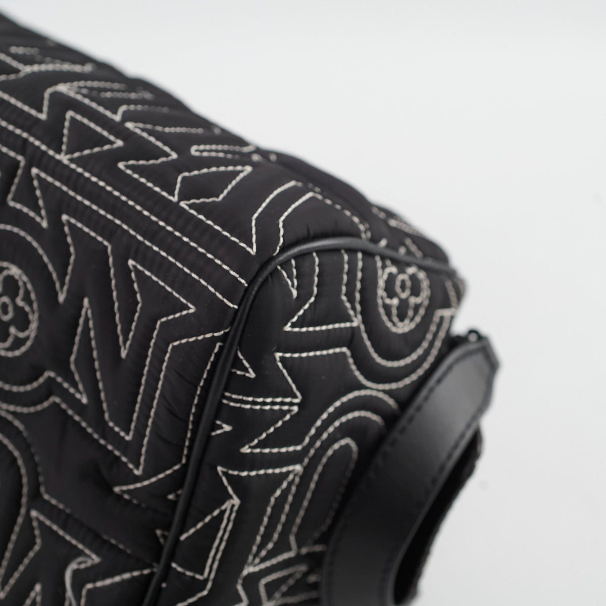 Louis Vuitton Dopp Kit Pouch Black Nylon - photo 6