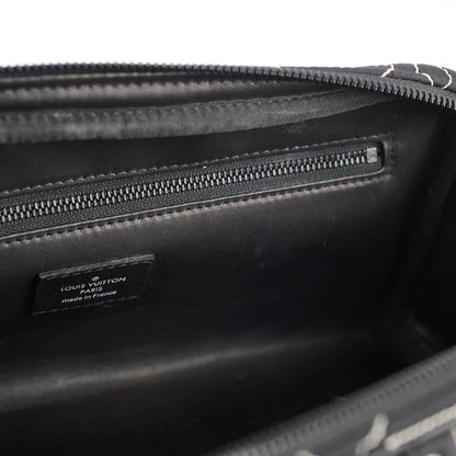 Louis Vuitton Dopp Kit Pouch Black Nylon - photo 8