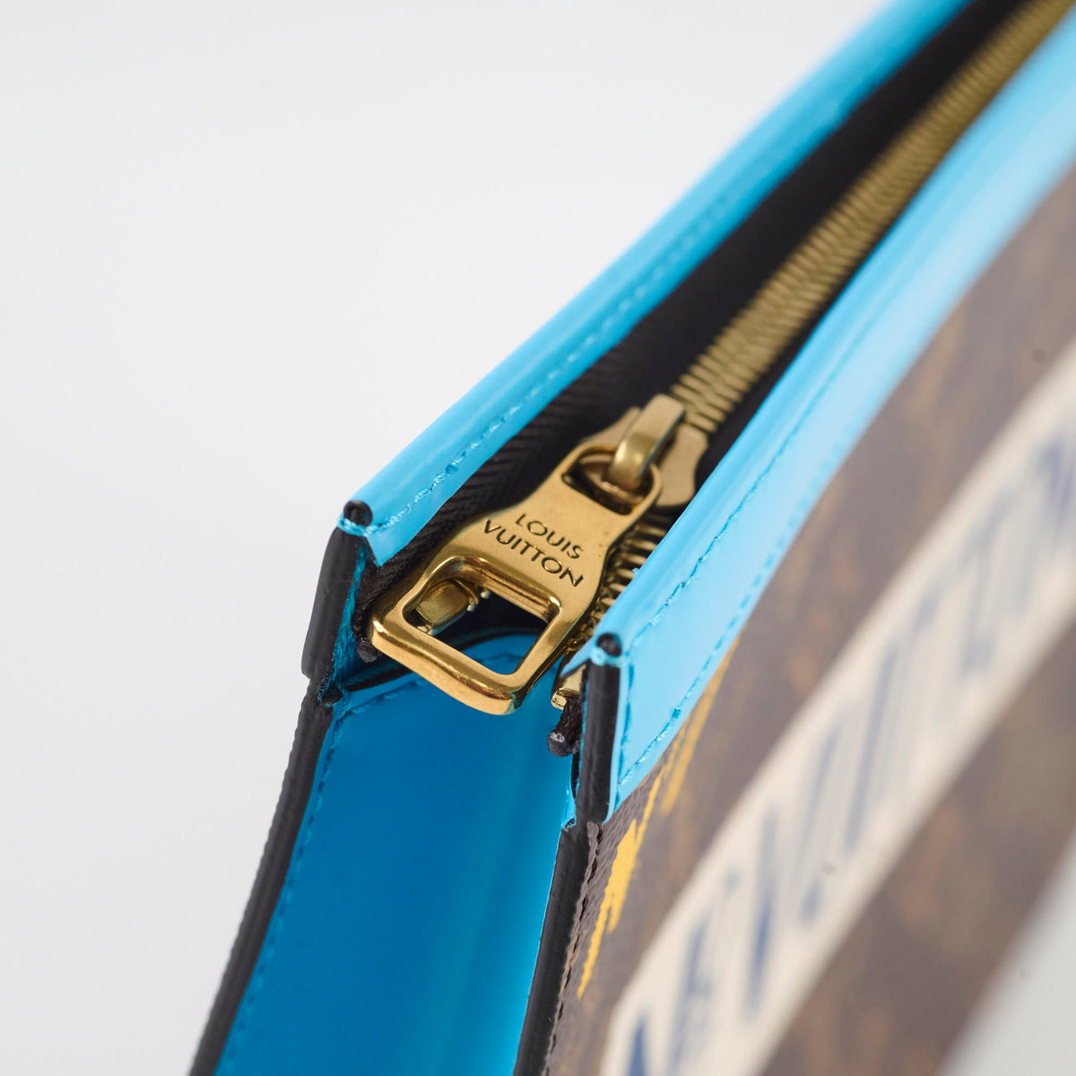 Louis Vuitton Voyage No 7 Pouch - photo 5