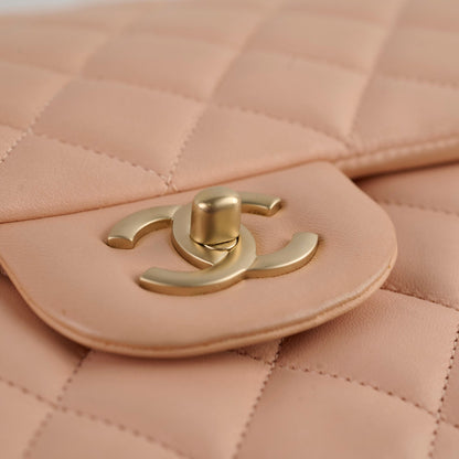 Chanel Maxi Flap Beige/Nude - photo 16