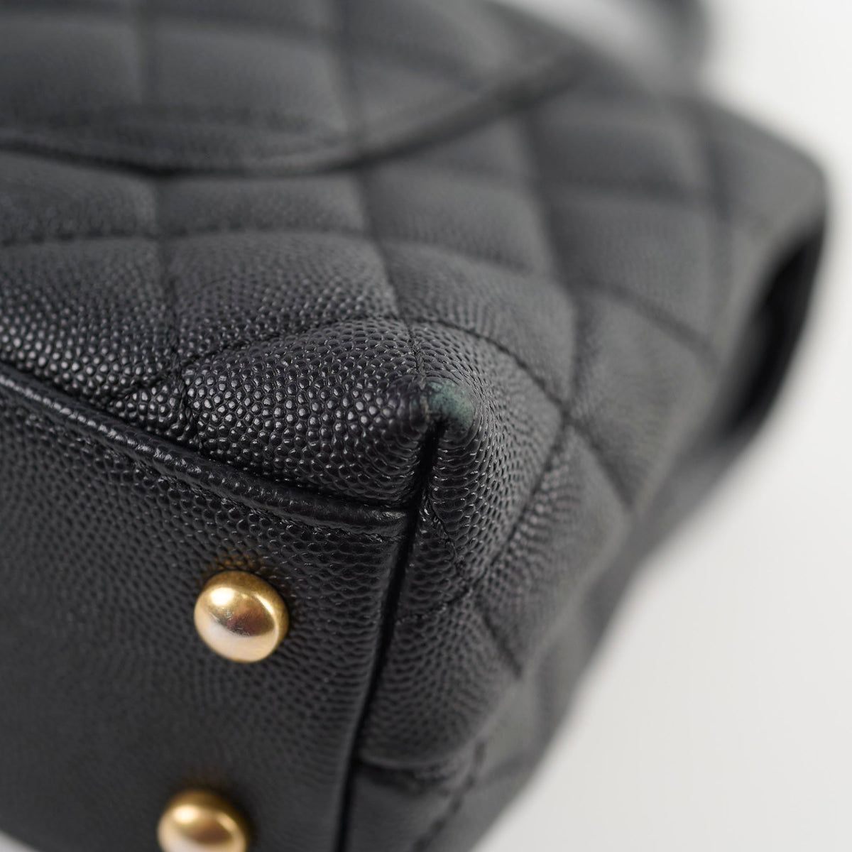Chanel Small Coco Handle Caviar Black - photo 19
