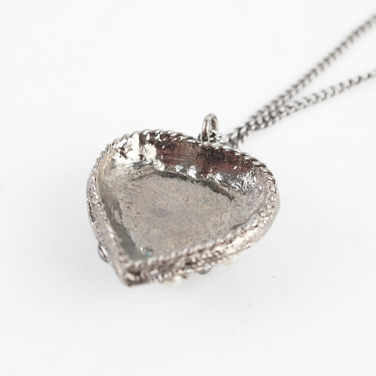 Chanel Heart Necklace Gunmetal with Pearls Costumer Jewellery - photo 8