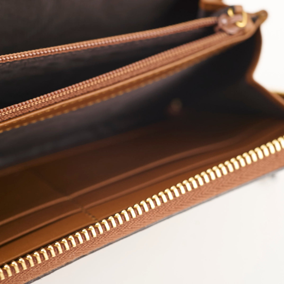 Gucci Anchor Canvas Wallet - photo 5