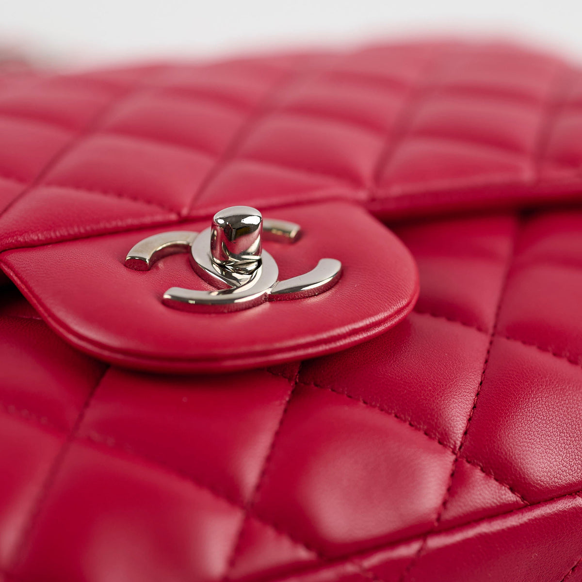 Chanel Maxi Flap Hot Pink - photo 16