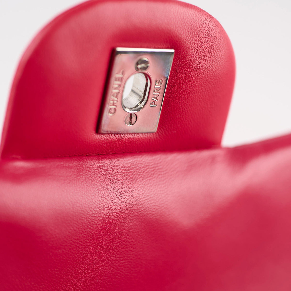 Chanel Maxi Flap Hot Pink - photo 11