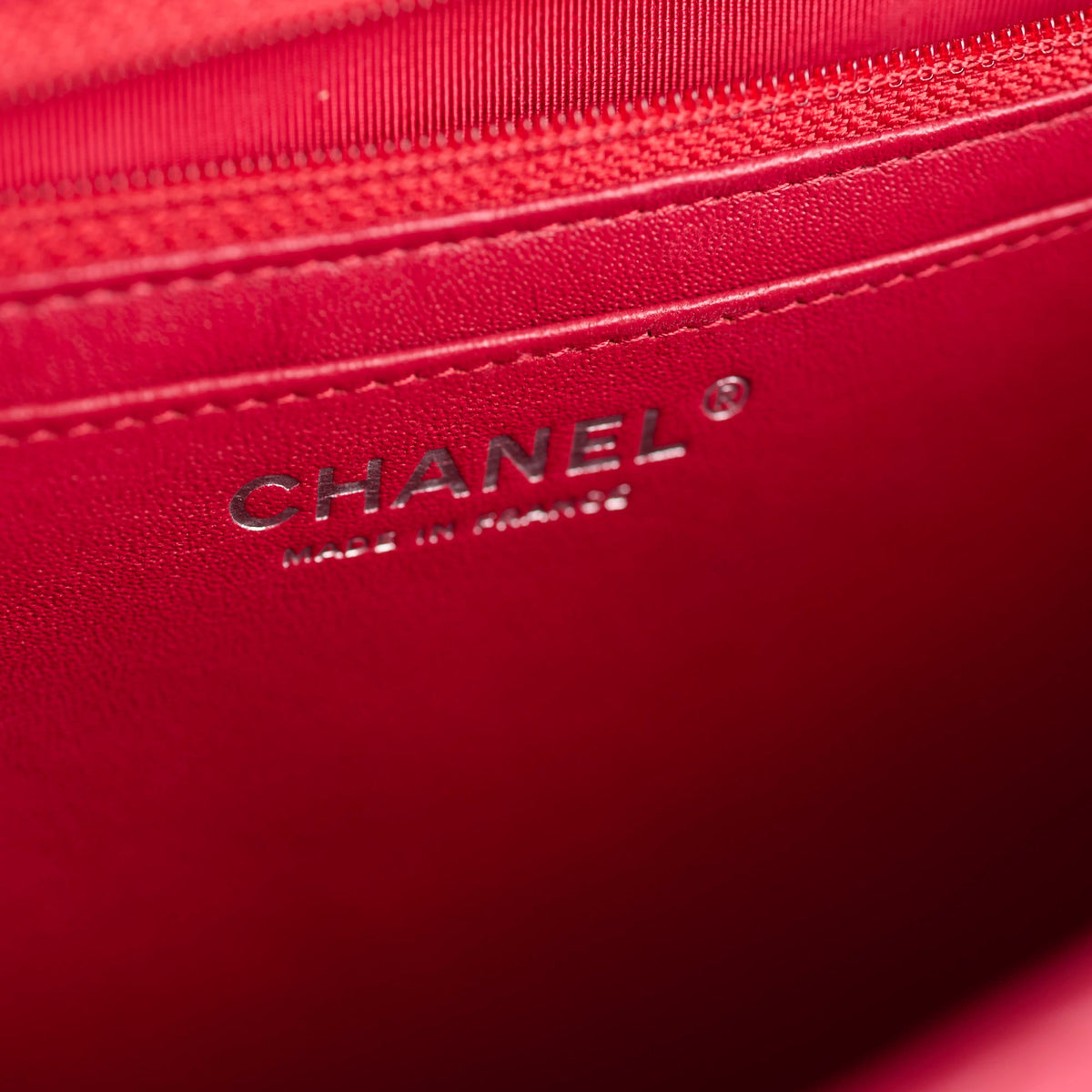 Chanel Maxi Flap Hot Pink - photo 7
