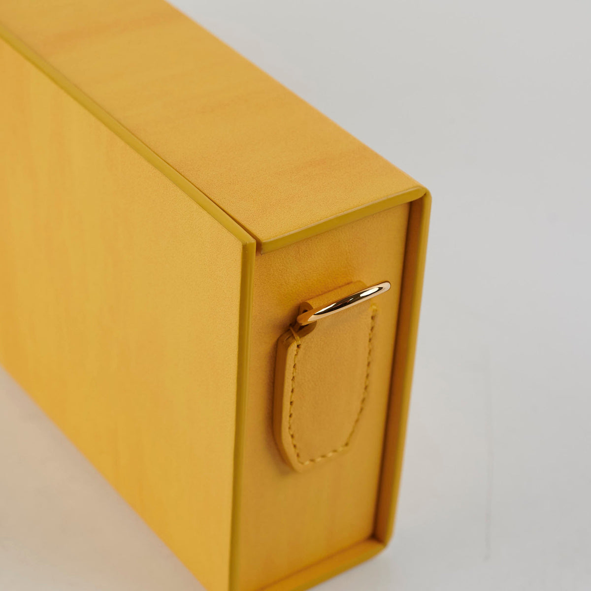 Fendi Horizontal Box Shoulder Bag Yellow - photo 5