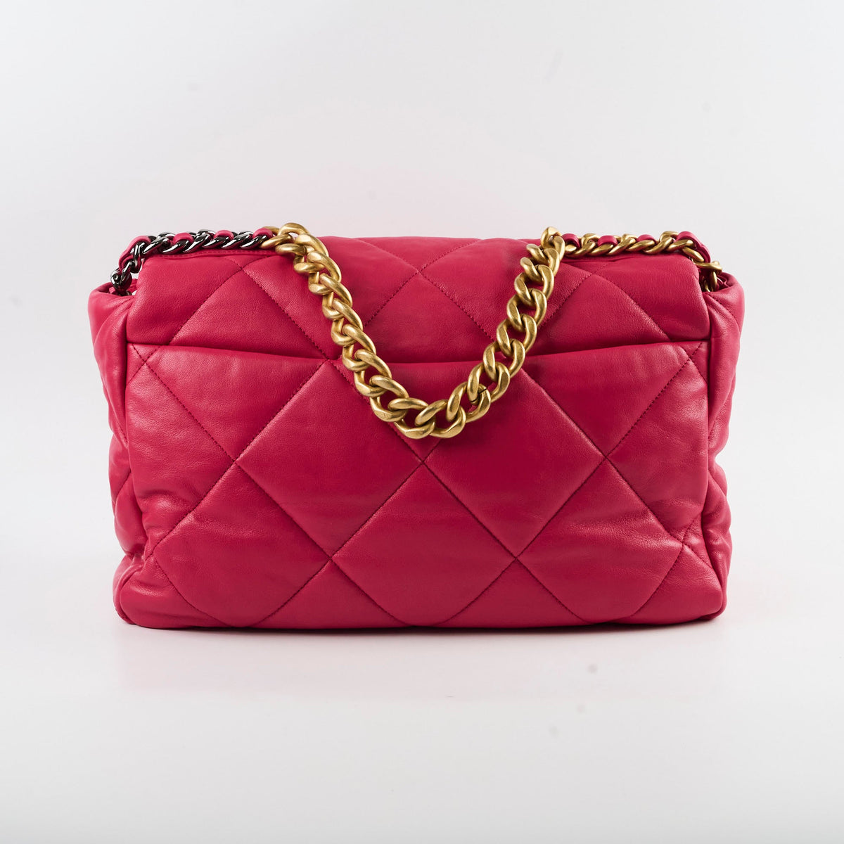 Chanel 19 Large Coral Pink Goatskin - photo 2