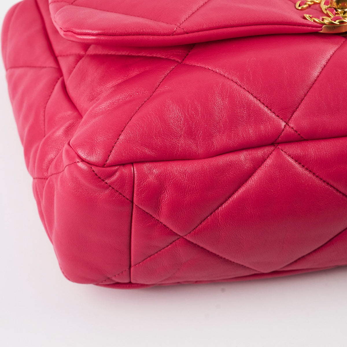 Chanel 19 Large Coral Pink Goatskin - photo 13