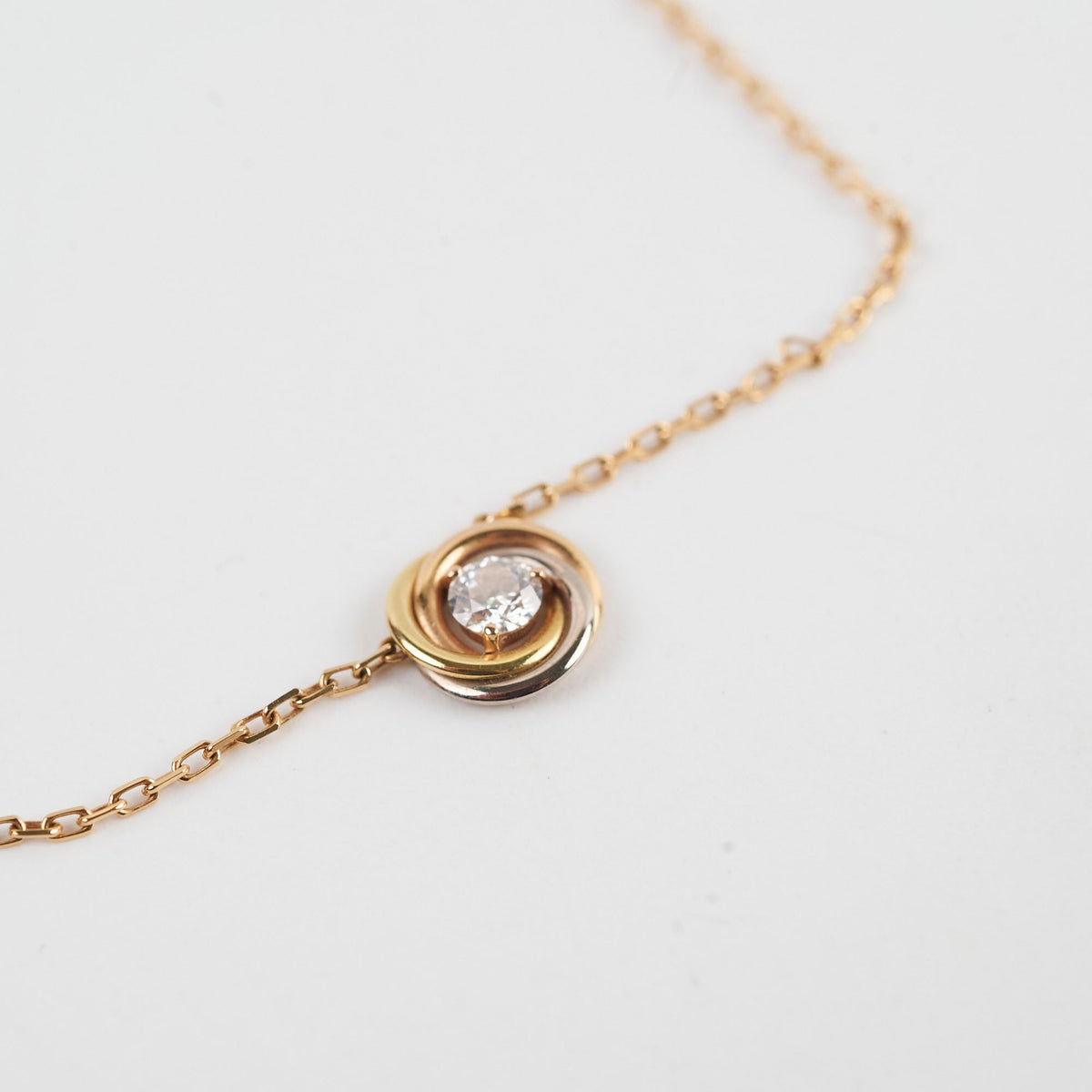 Cartier Trinity 18k Diamond Necklace Tri-Colour - photo 5
