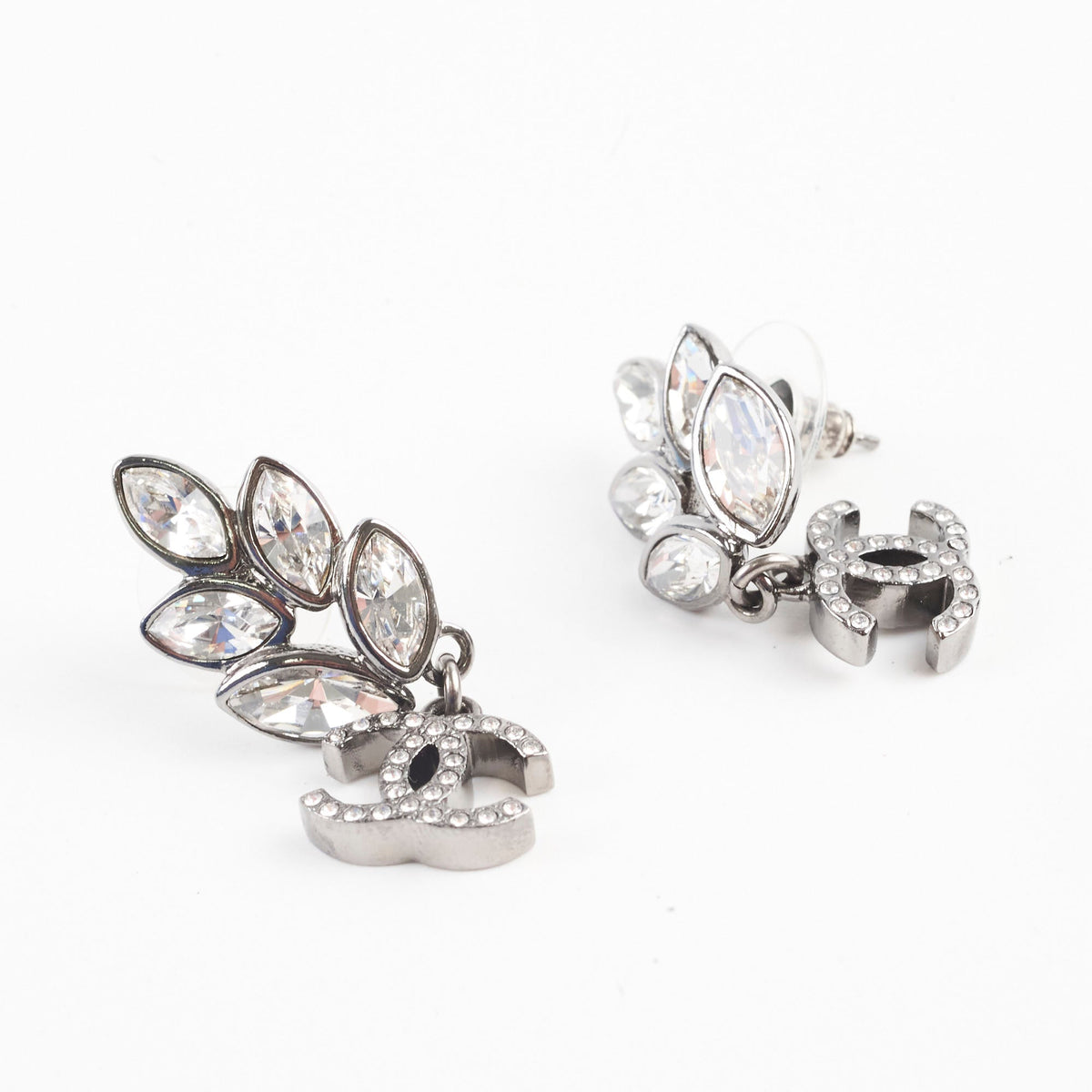 Chanel Ruthenium Crystal CC Dangle Earrings - photo 2