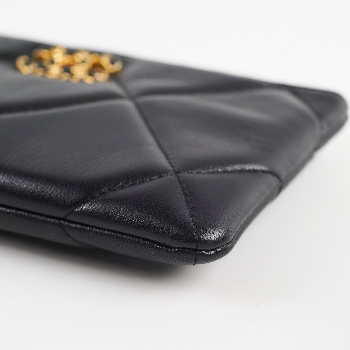 Chanel 19 O Case Black 30 Series - photo 9