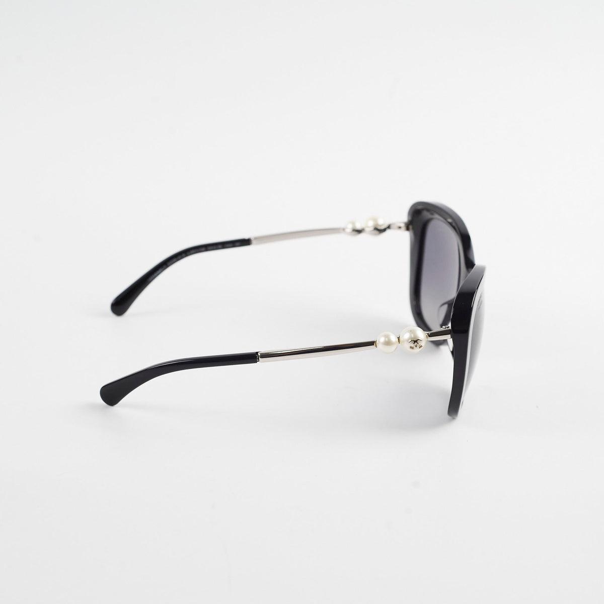 Chanel Square with Pearly Temple Sunglasses - photo 4