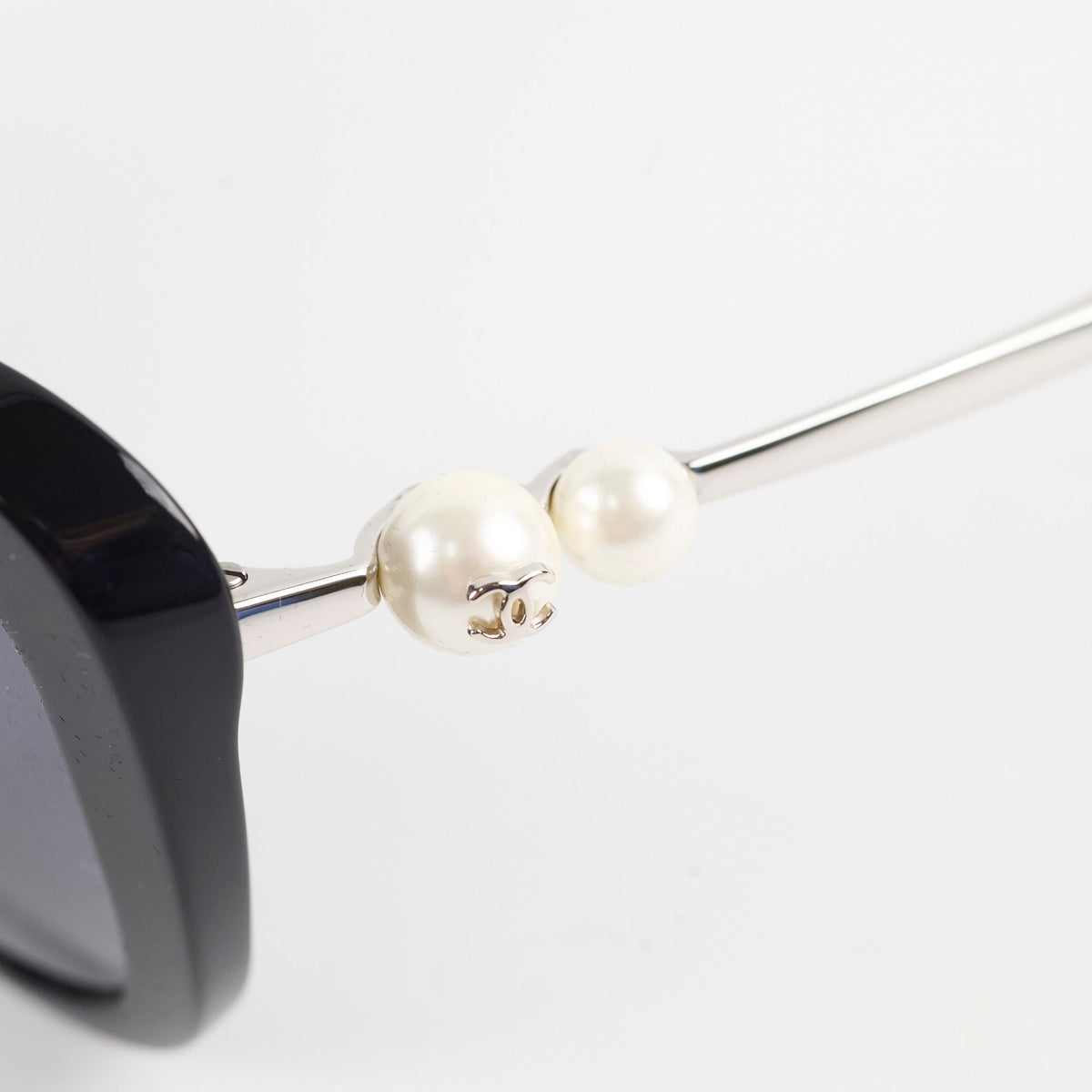 Chanel Square with Pearly Temple Sunglasses - photo 8