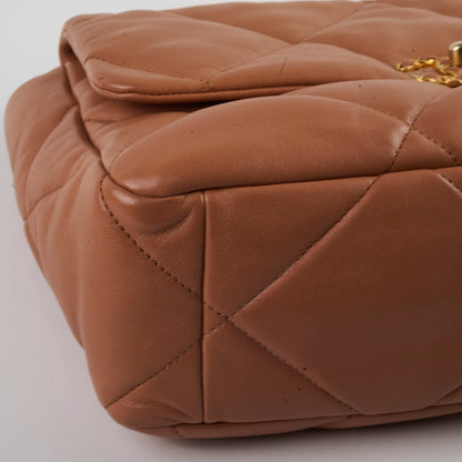 Chanel 19 Bag Medium Caramel Lambskin - photo 9
