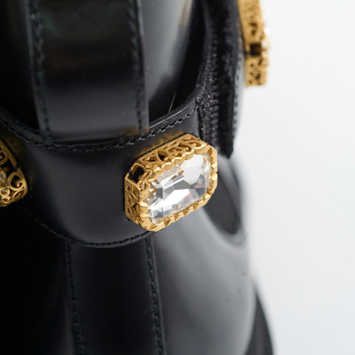 Gucci Ankle Boots with Detatchable Crystal Straps 38 - photo 9