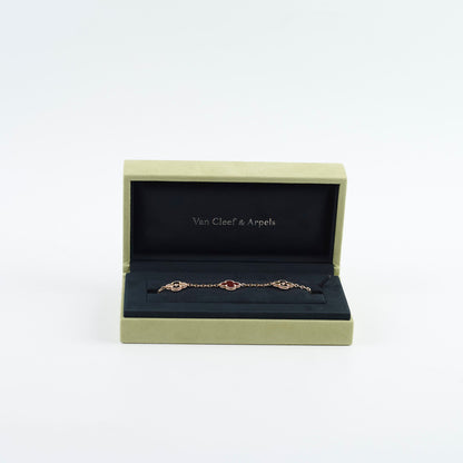 Van Cleef & Arpels Vintage Alhambra 5 Motifs Guilloche Carnelian Bracelet 2024 - photo 2