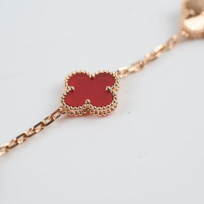 Van Cleef & Arpels Vintage Alhambra 5 Motifs Guilloche Carnelian Bracelet 2024 - photo 3