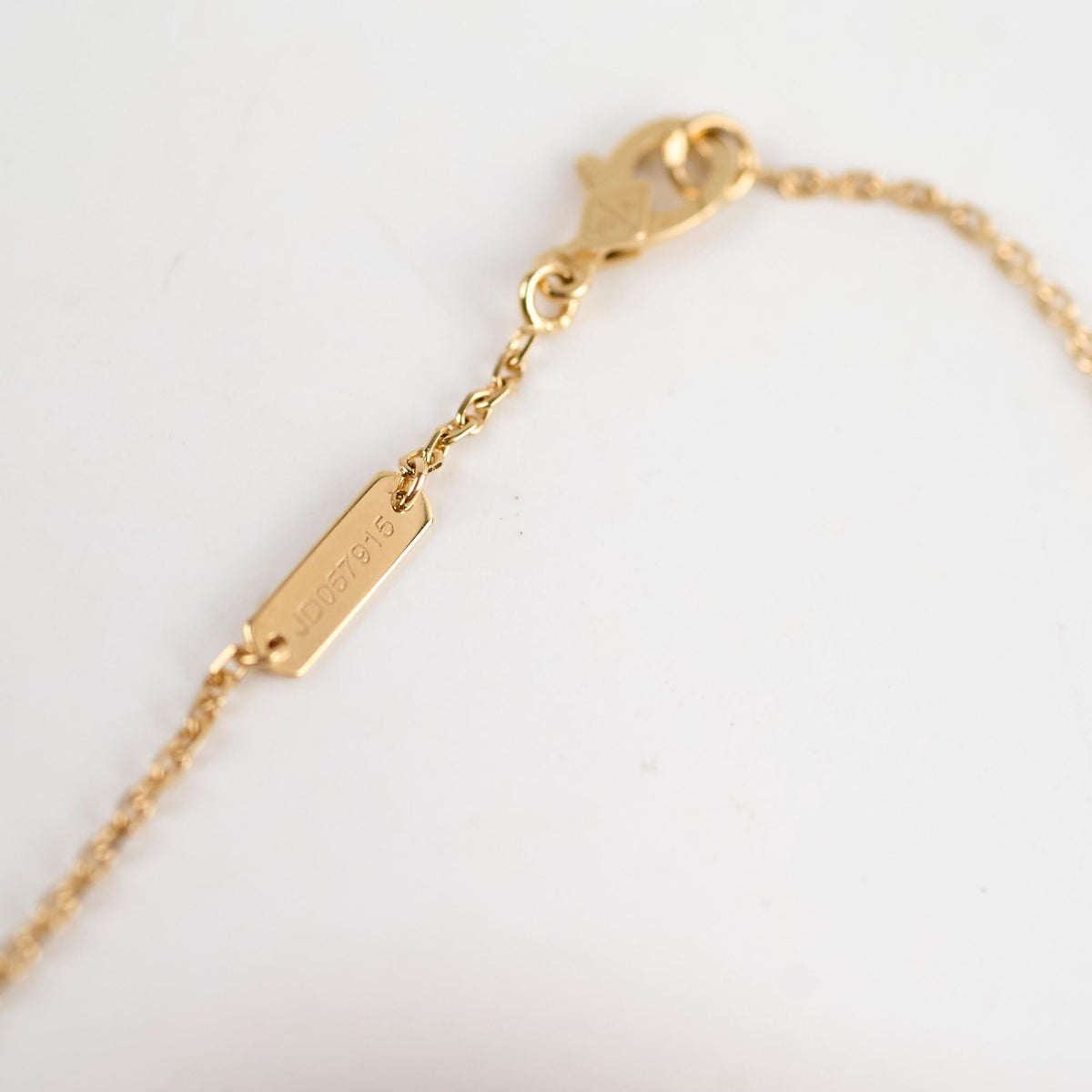 Van Cleef & Arpels Vintage Alhambra Necklace Gold Guilloche 2022 - photo 9
