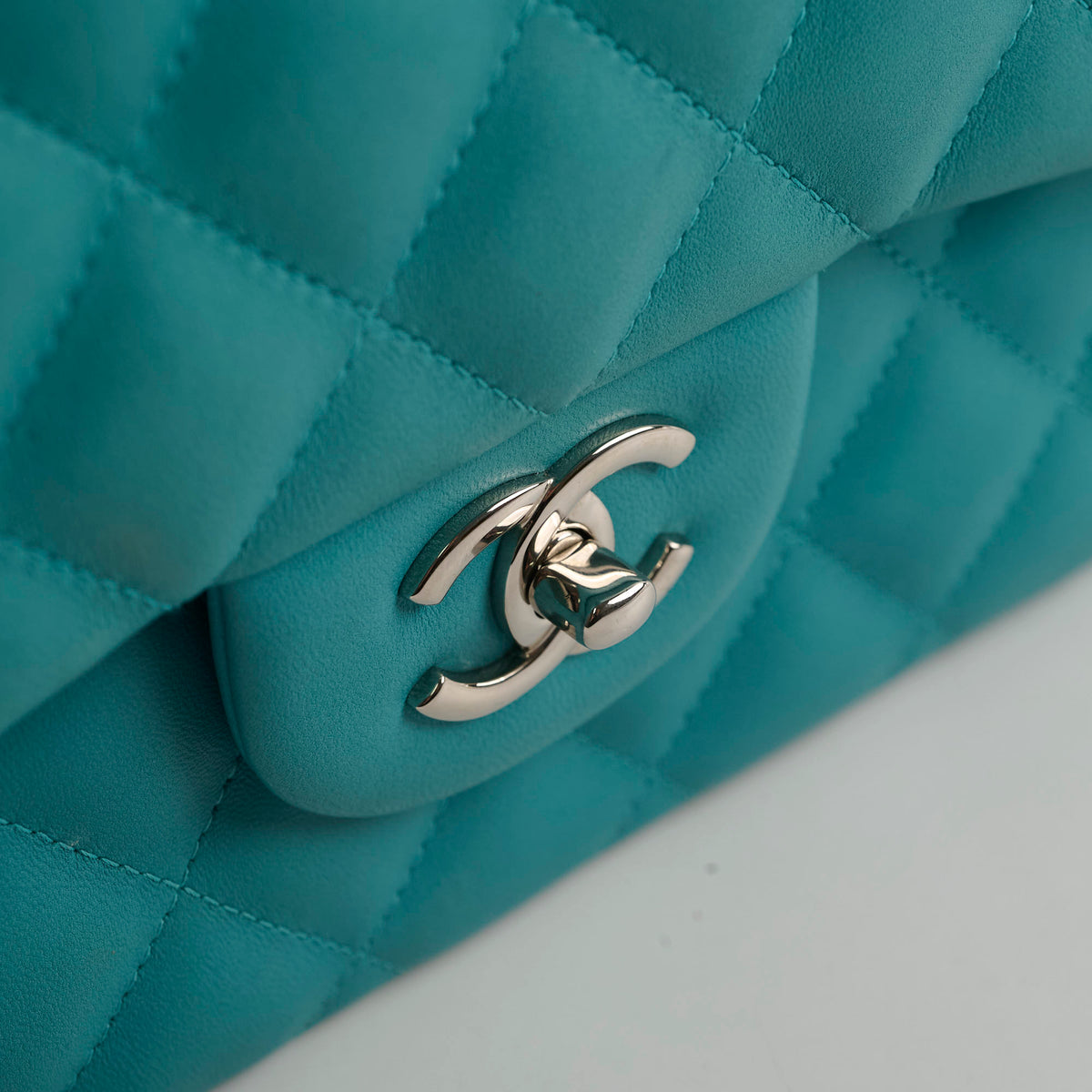 Chanel Jumbo Double Flap Lambskin Blue - photo 25