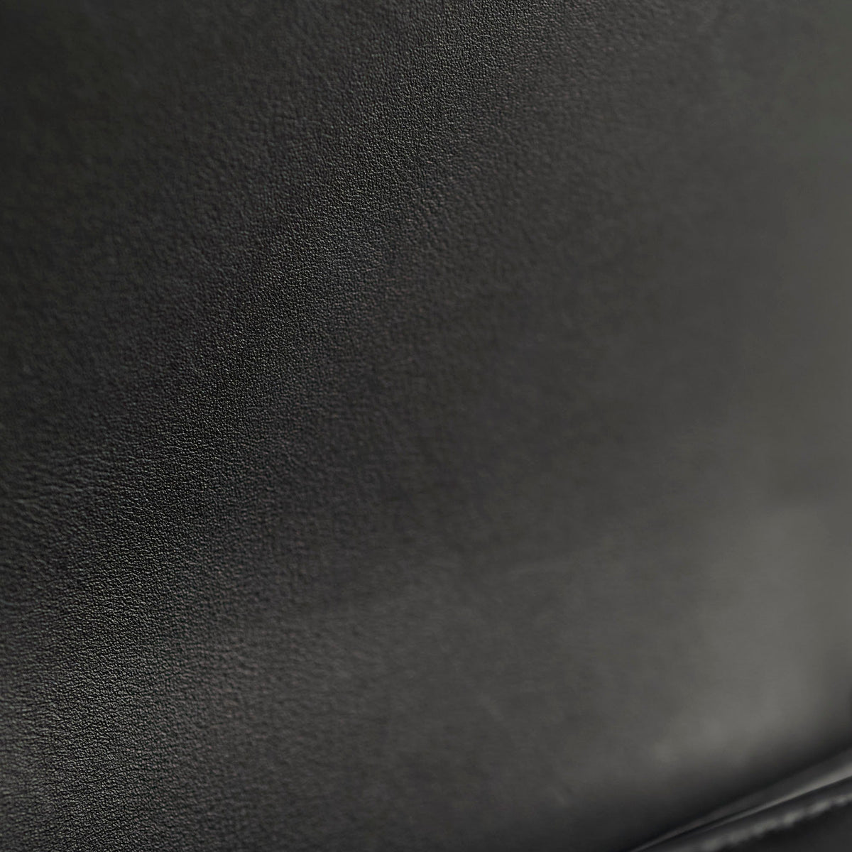 Chanel Old Medium Boy Black Microchipped - photo 5
