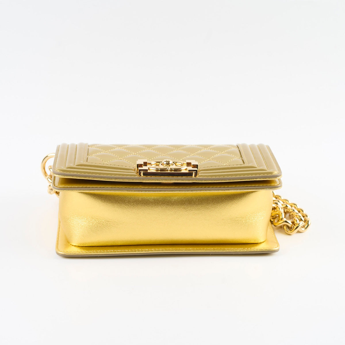 Chanel Small Boy Gold 19 Series - photo 3