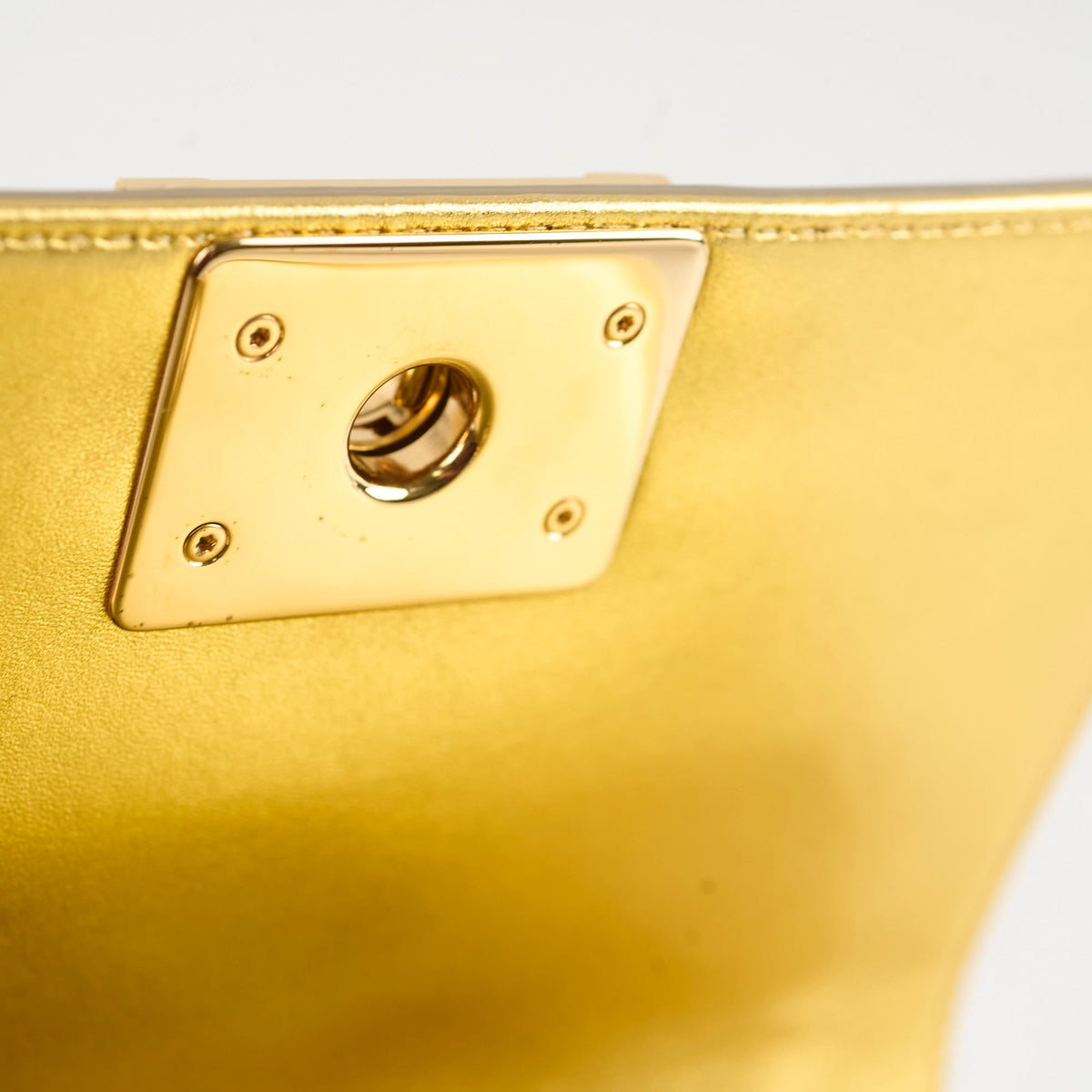 Chanel Small Boy Gold 19 Series - photo 10