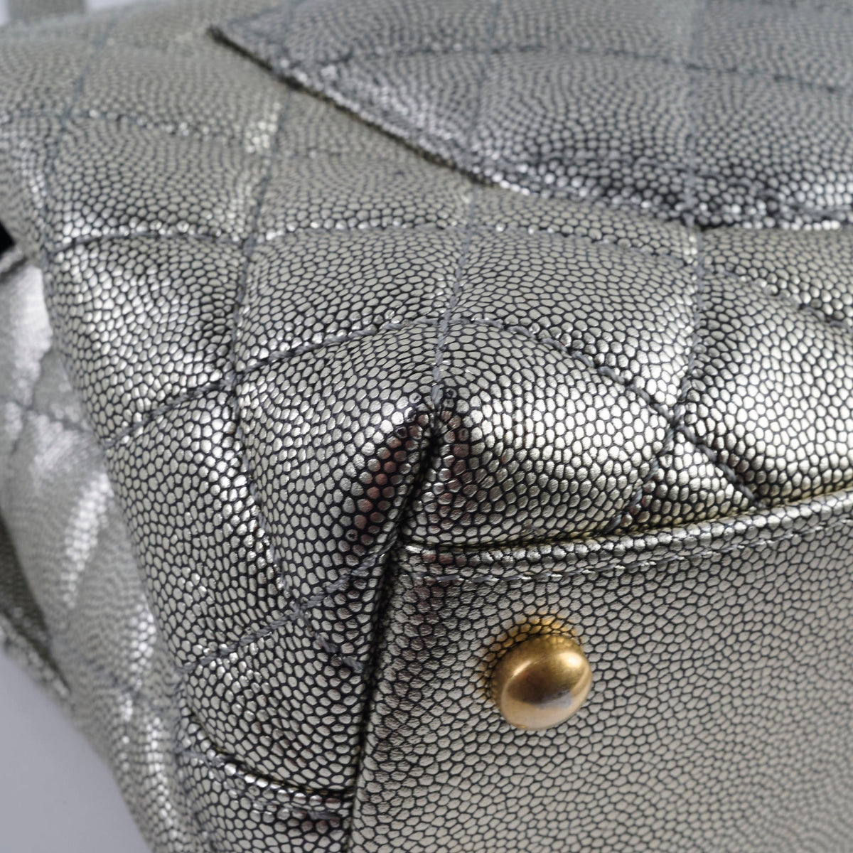 Chanel Small Coco Handle Metallic Silver 28 Series - photo 15