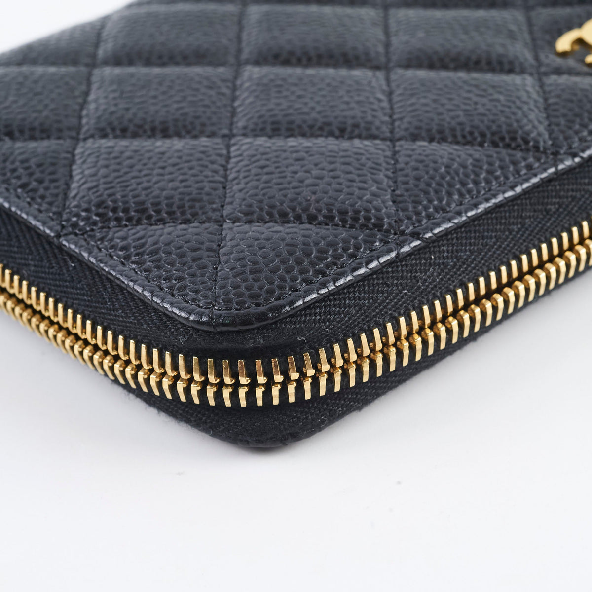 Chanel Zippy Caviar Wallet Black - photo 7