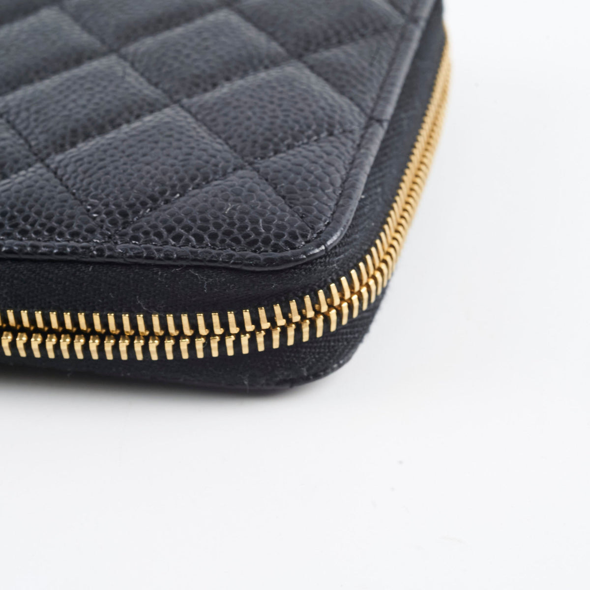 Chanel Zippy Caviar Wallet Black - photo 6