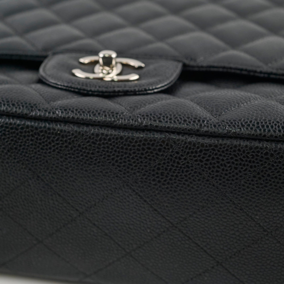 Chanel Caviar Maxi Single Flap Black Series 13 - photo 11