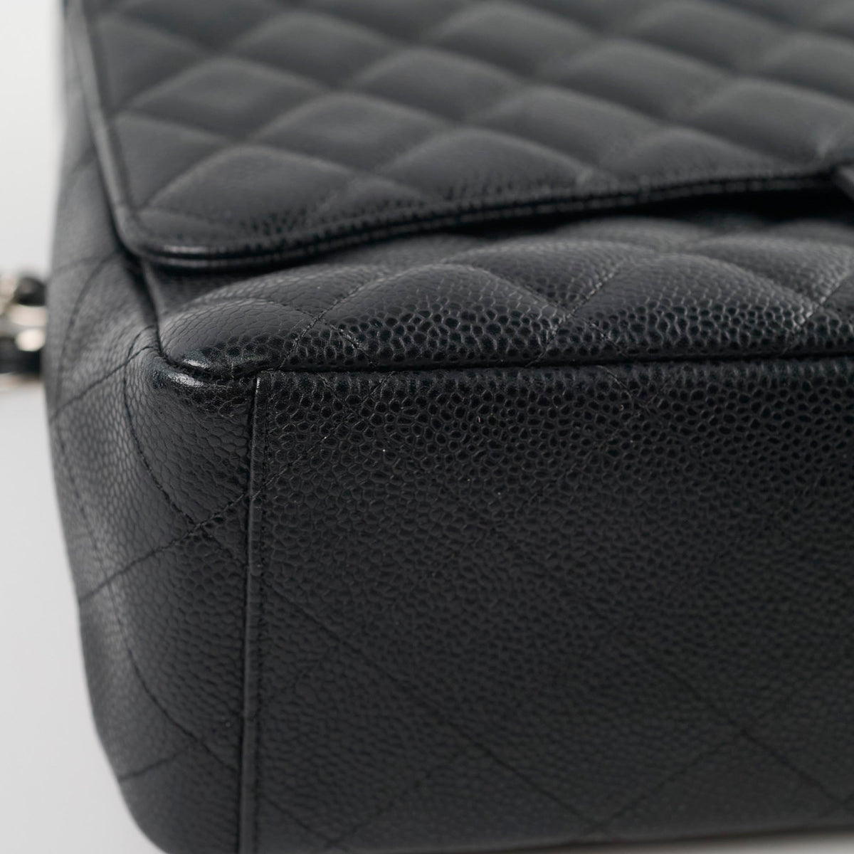 Chanel Caviar Maxi Single Flap Black Series 13 - photo 10