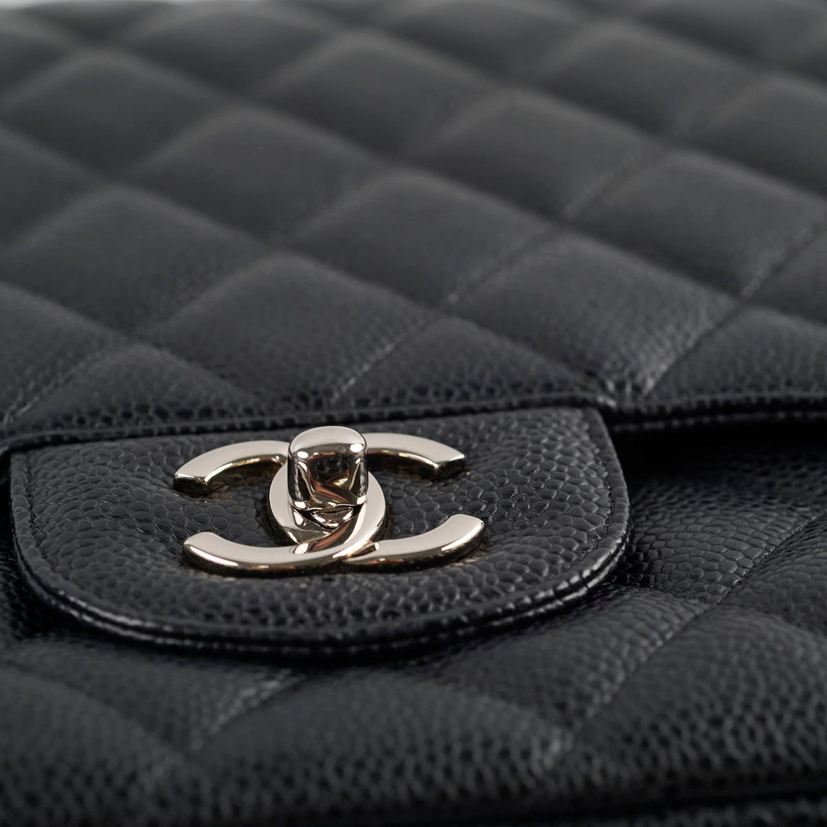 Chanel Caviar Maxi Single Flap Black Series 13 - photo 13