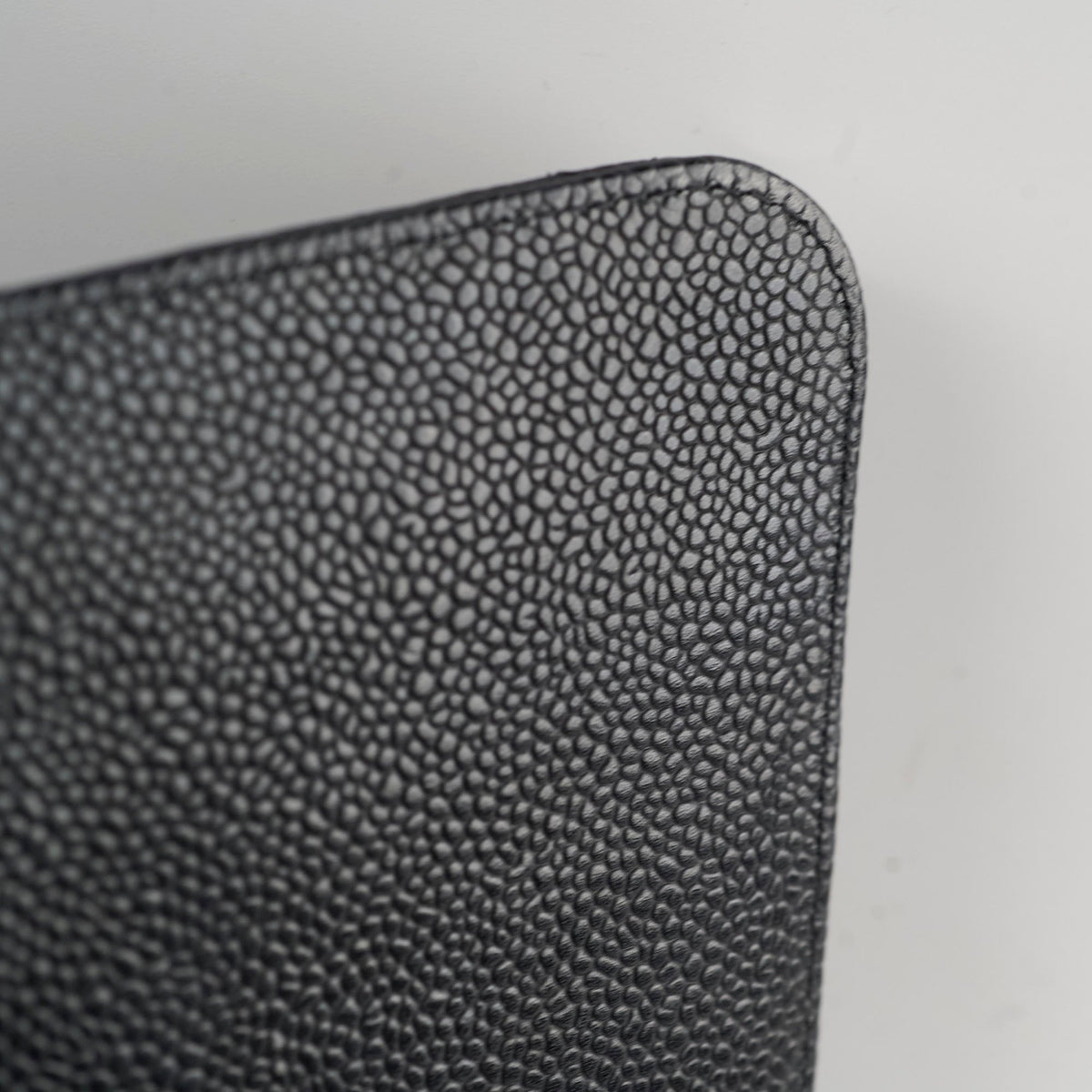 Chanel Caviar Maxi Single Flap Black Series 13 - photo 8