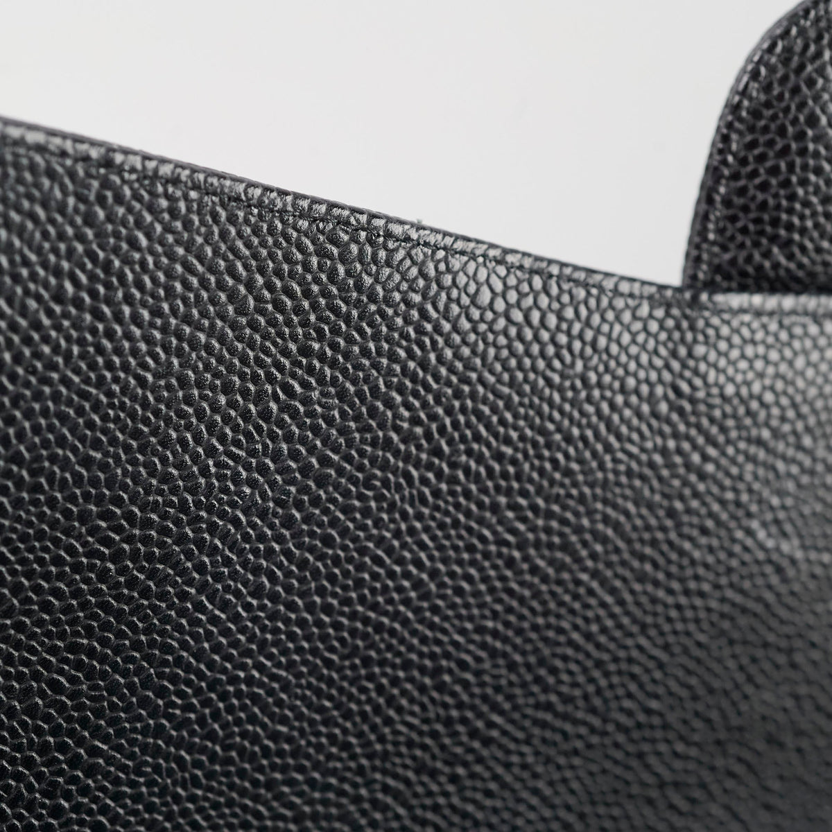 Chanel Caviar Maxi Single Flap Black Series 13 - photo 7
