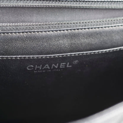 Chanel Caviar Maxi Single Flap Black Series 13 - photo 6