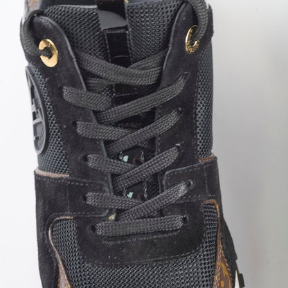 Louis Vuitton Run Away Sneaker Size 37 - photo 8