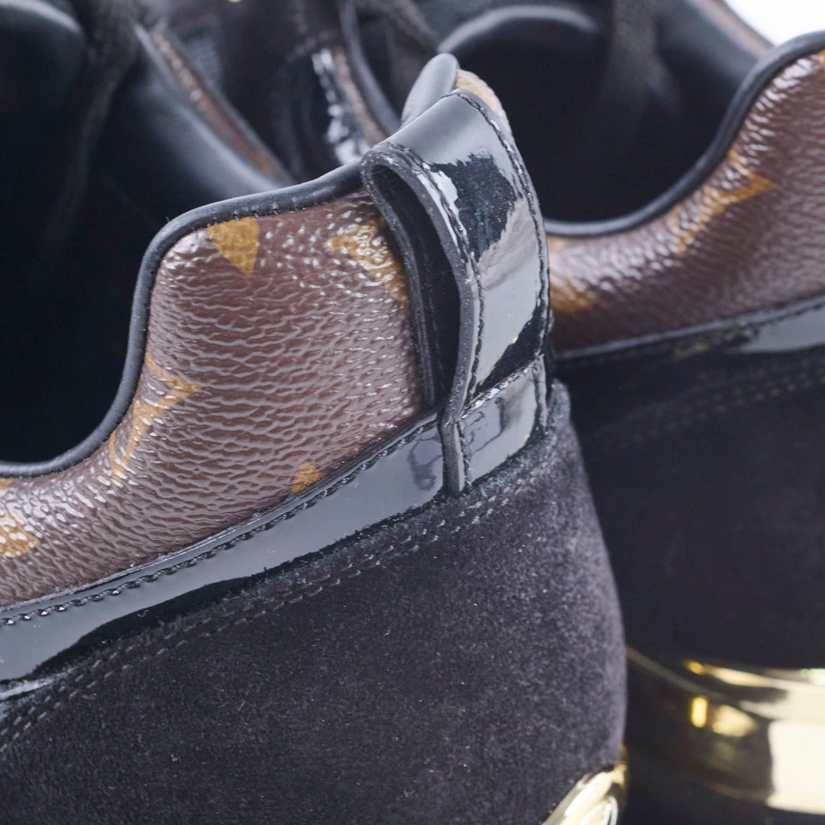 Louis Vuitton Run Away Sneaker Size 37 - photo 10