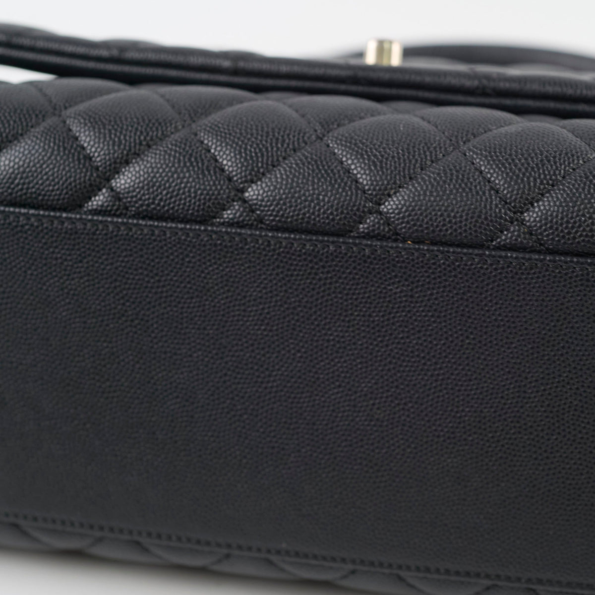 Chanel Medium Coco Handle Black Caviar - photo 15