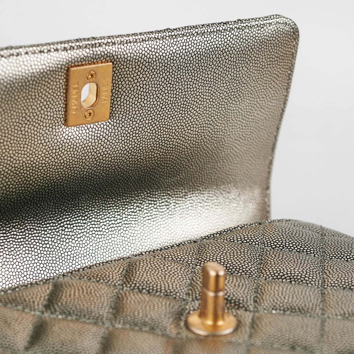 Chanel Small Coco Handle Metallic Silver 28 Series - photo 11