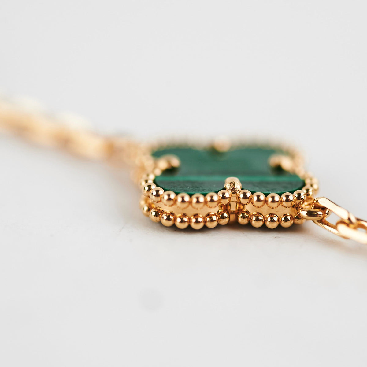 Van Cleef and Arpels 5 Motif Malachite Bracelet - photo 5