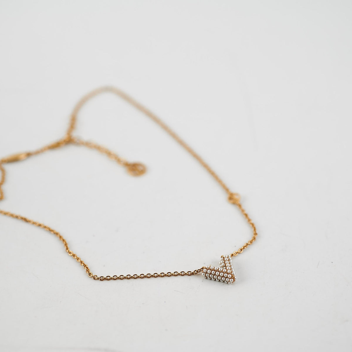 Louis Vuitton Necklace Pearls - photo 2