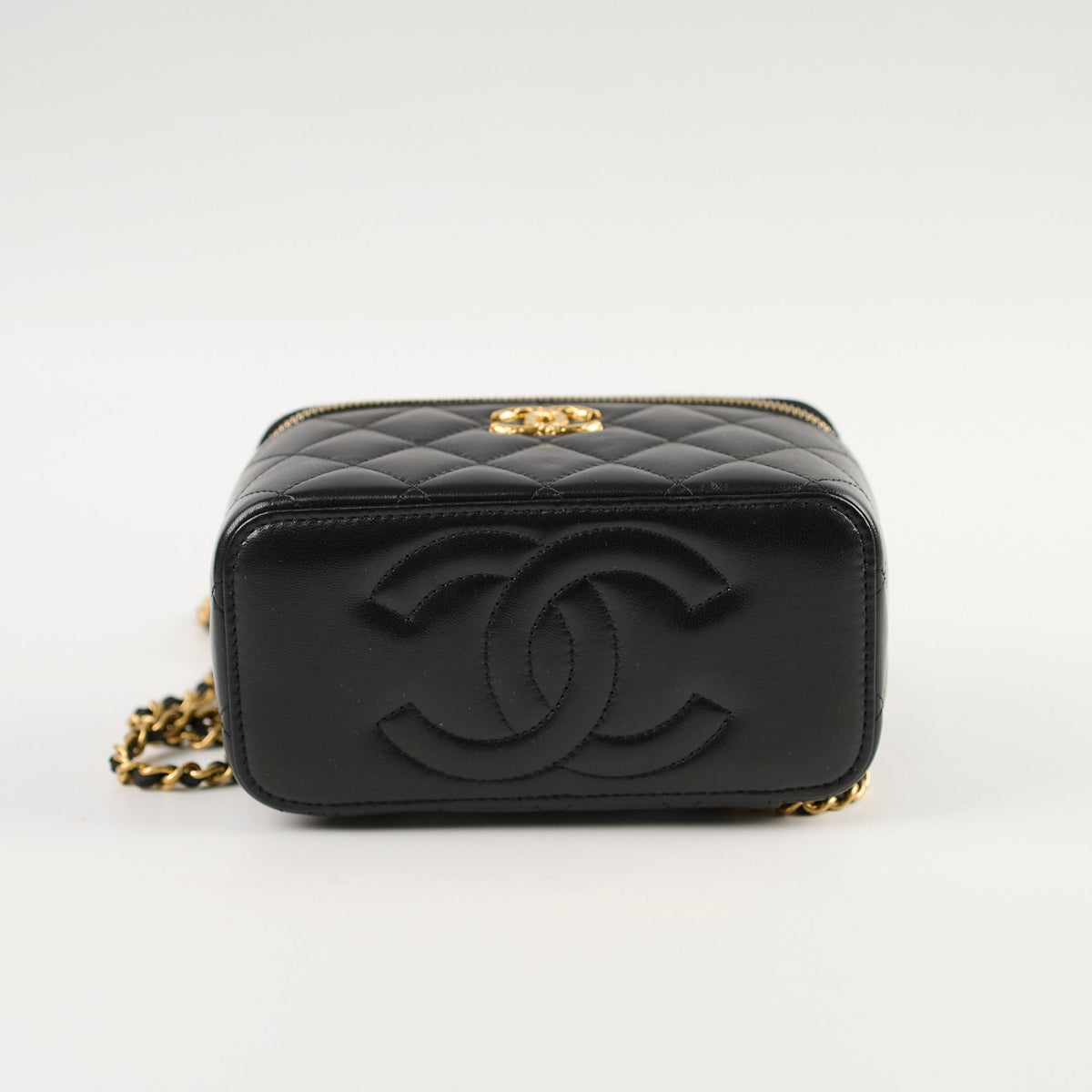 Chanel Vanity with Mirror Crossbody Black Microchipped - photo 4