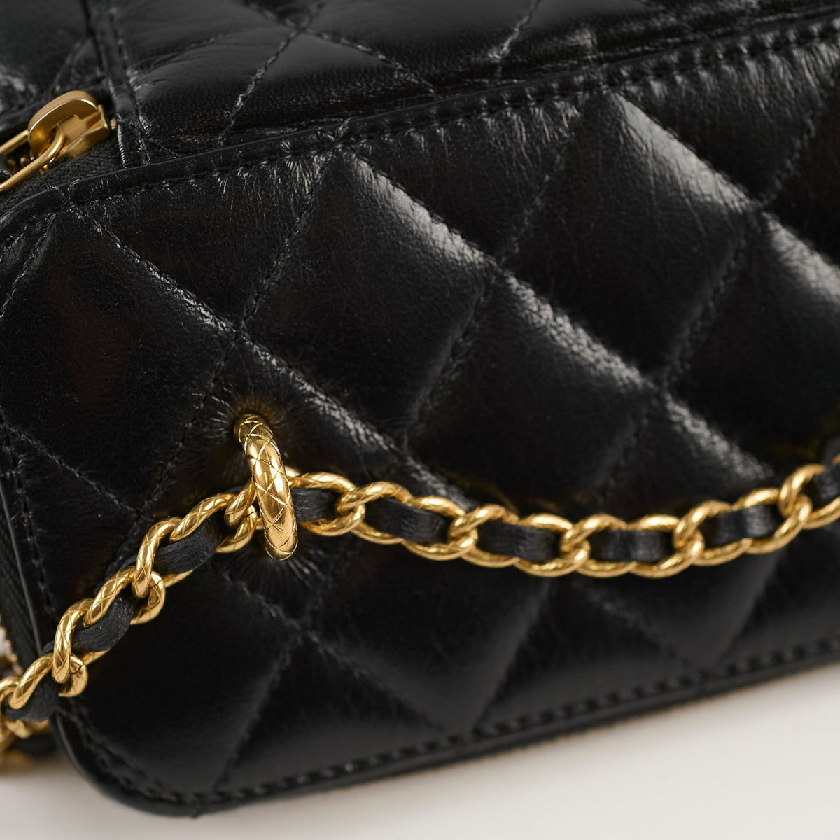 Chanel Vanity with Mirror Crossbody Black Microchipped - photo 8