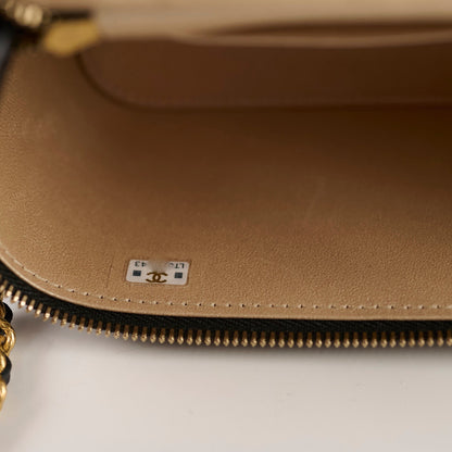 Chanel Vanity with Mirror Crossbody Black Microchipped - photo 7
