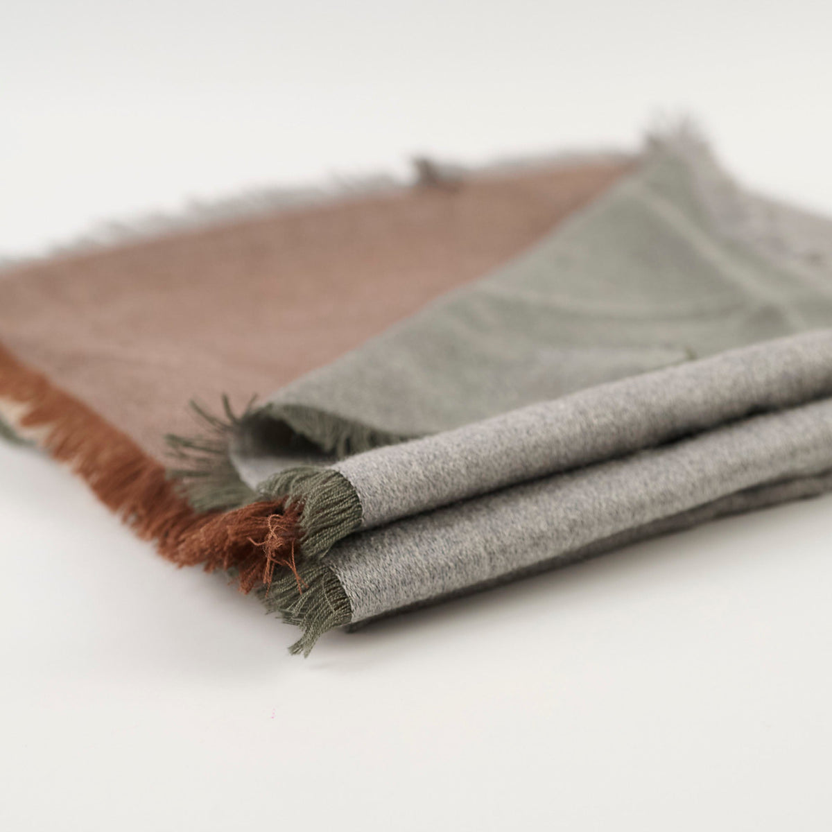 Hermes Grey Shawl 120cm - photo 2