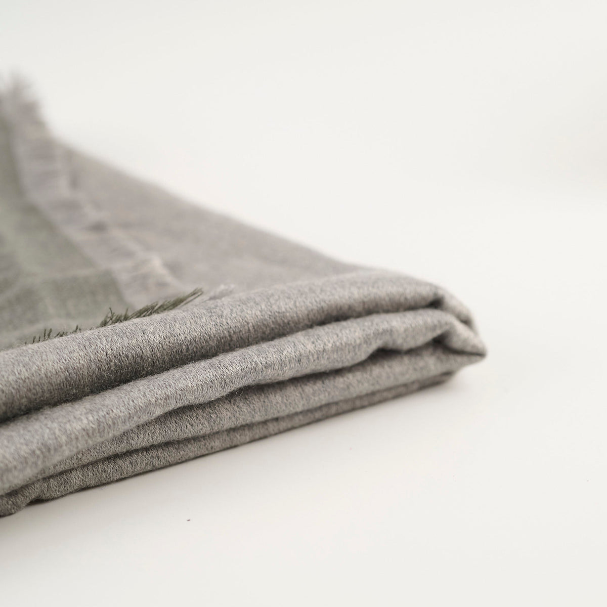 Hermes Grey Shawl 120cm - photo 3