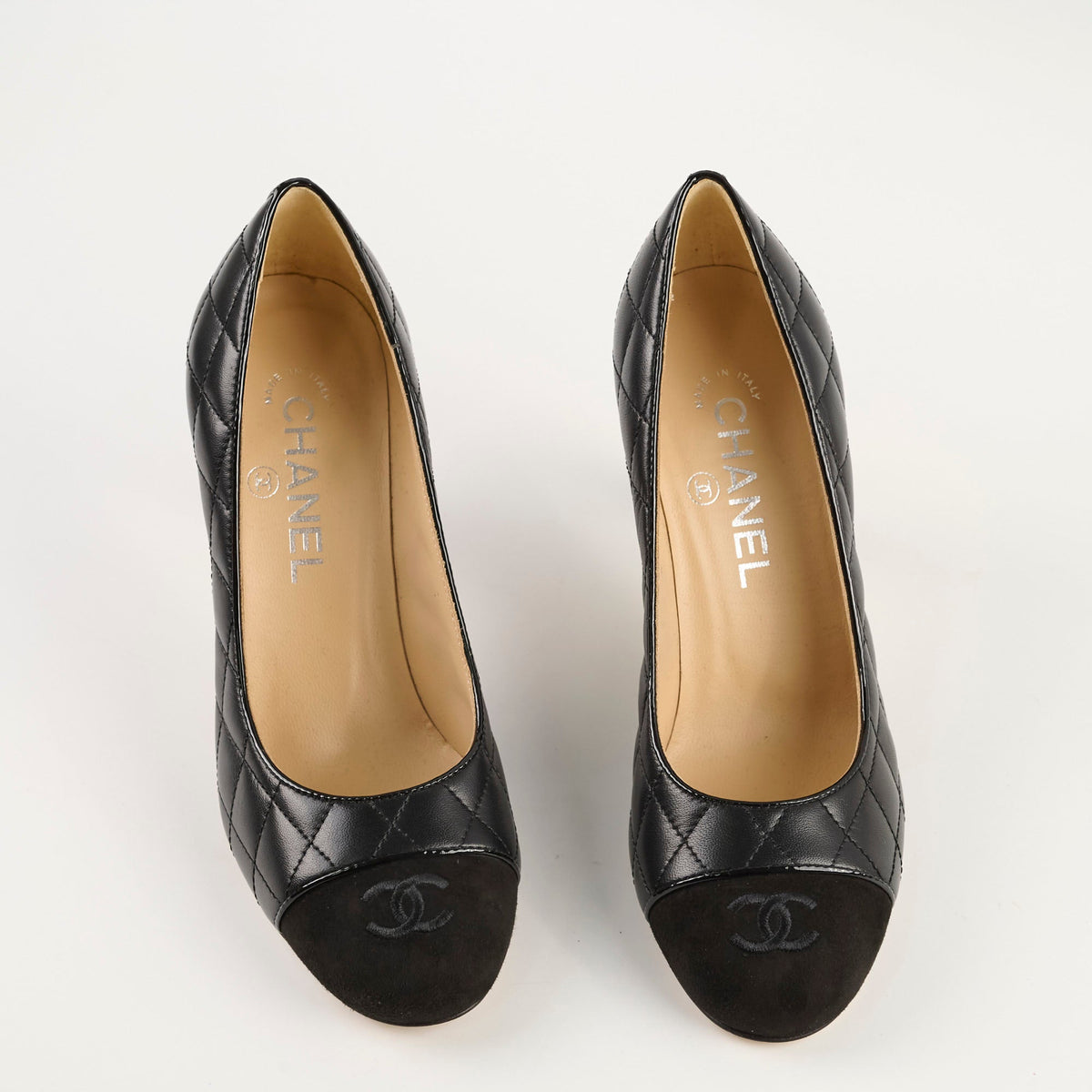 Chanel Leather Quilted Pumps Black Size 37 C - photo 2