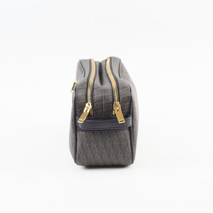 Saint Laurent Toiletry Bag Monogram - photo 3
