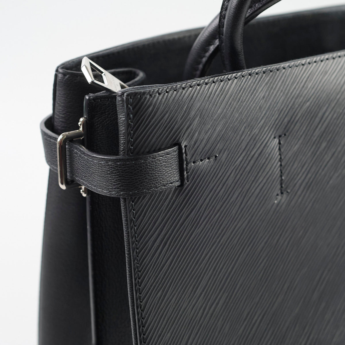 Louis Vuitton Epi Twist Tote Black - photo 12